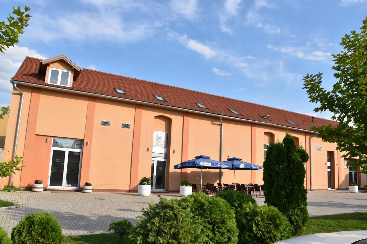 Stari Mlin Hotel Vrsac Exterior foto
